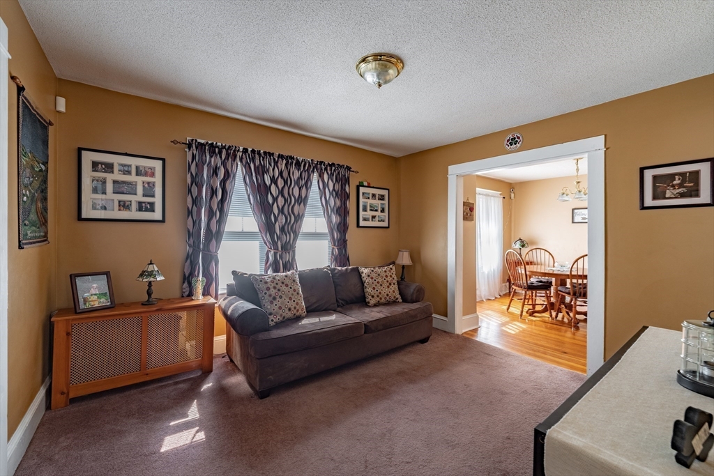 66 Alvin Street Springfield, MA 01104 - Photo 4 of 29 Gallery Image 4