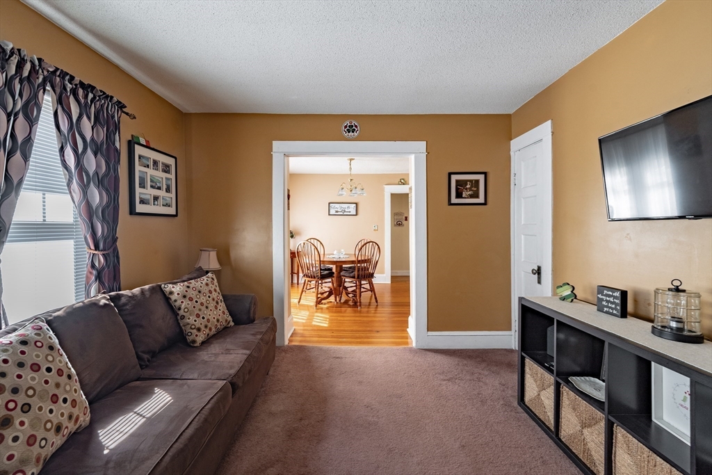 66 Alvin Street Springfield, MA 01104 - Photo 5 of 29 Gallery Image 5