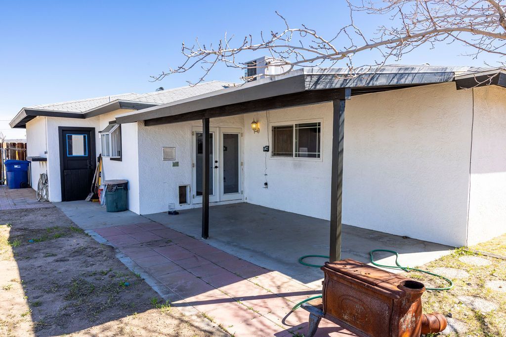 1213 South McCall Street Ridgecrest, CA 93555 - Photo 23 of 30 Gallery Image 23