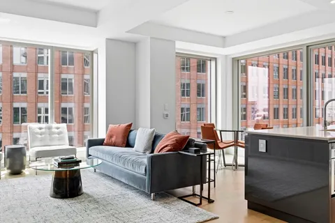 $2,065,000 | 133 Seaport Boulevard, Unit 723, Boston, MA 02210