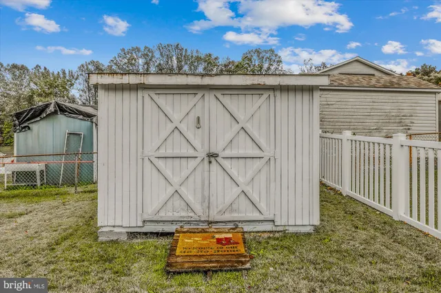 $449,000 | 7001 Killarney Street, Clinton, MD 20735