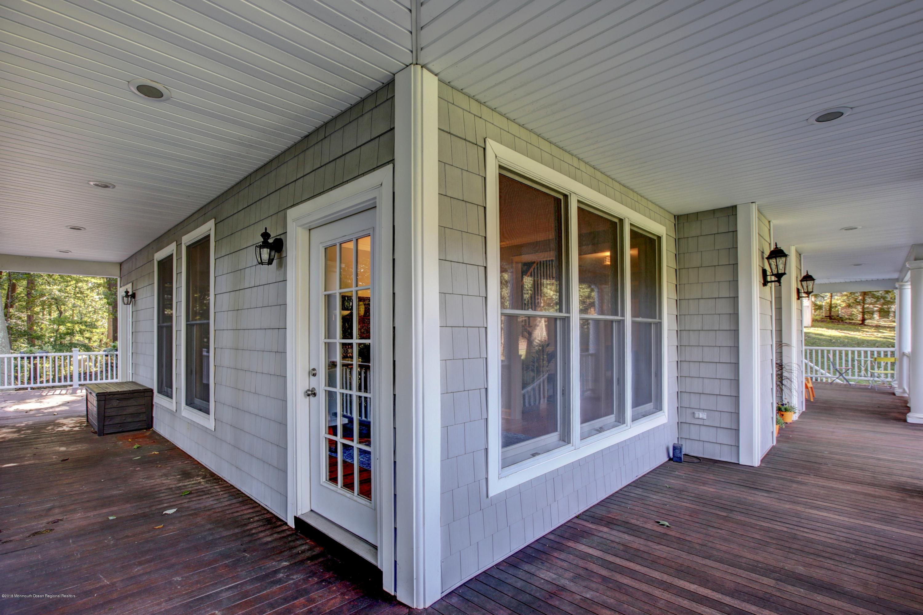 218 Red Hill Road Middletown, NJ 07748 - Photo 6 of 59 055_51704405