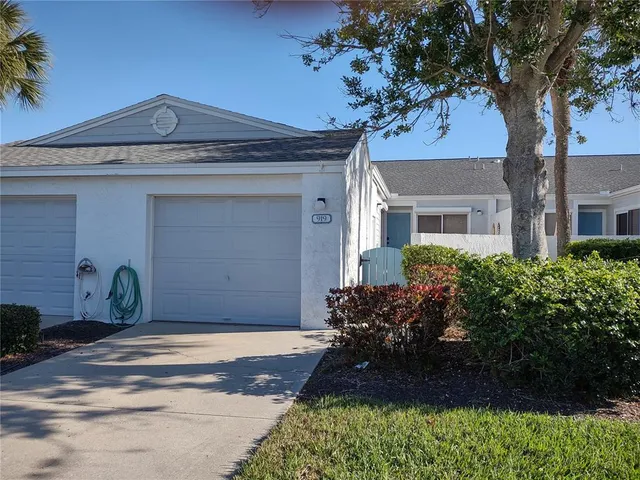 $325,000 | 919 Waterside Lane, Bradenton, FL 34209