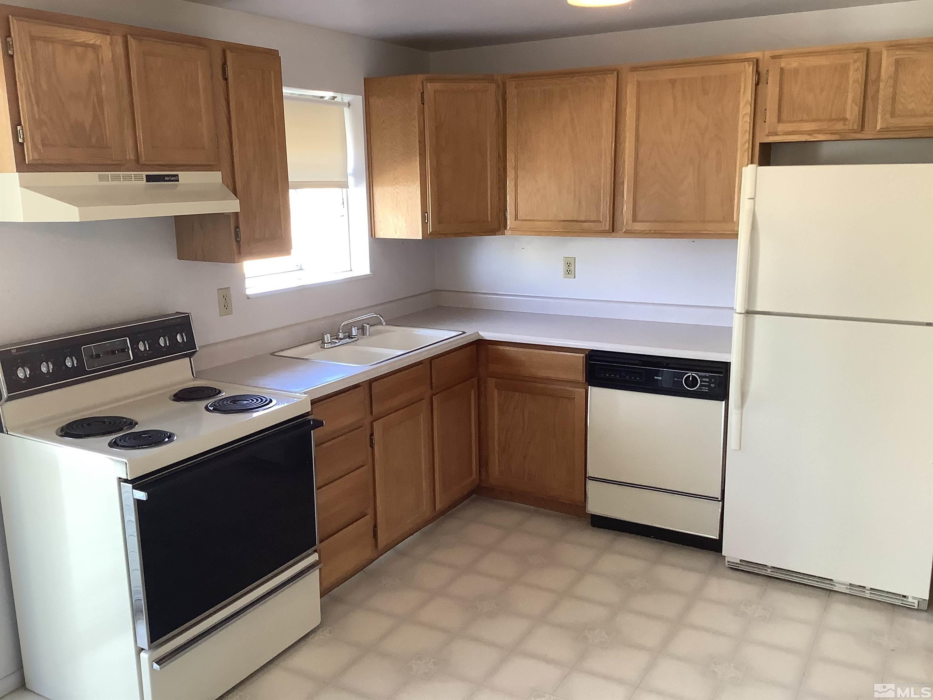 9155 Fremont Way Reno, NV 89506 - Photo 6 of 23 Photo 6