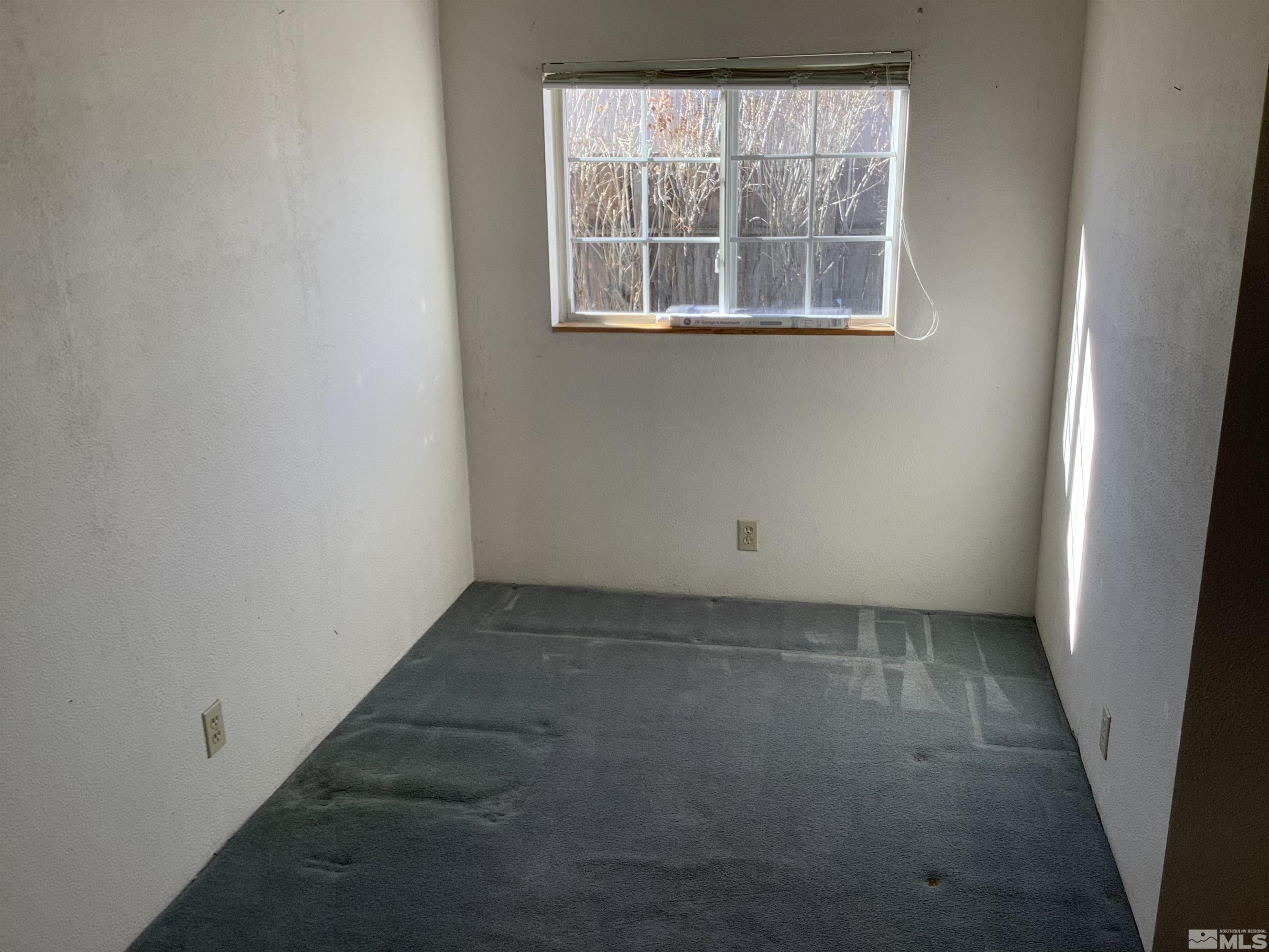 9155 Fremont Way Reno, NV 89506 - Photo 8 of 23 Photo 8