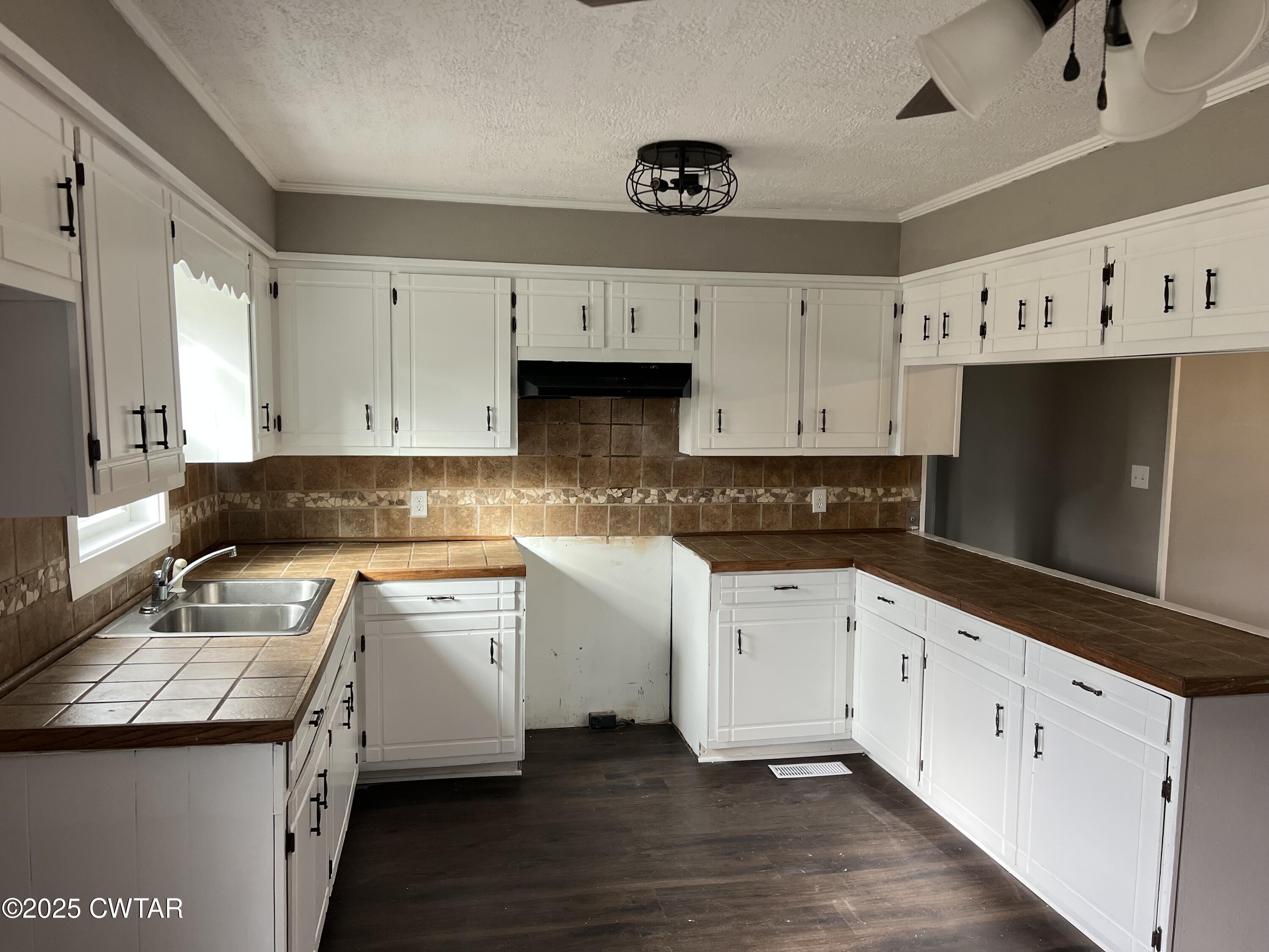 20 Jamar Lane Henderson, TN 38340 - Photo 6 of 12 IMG_1235