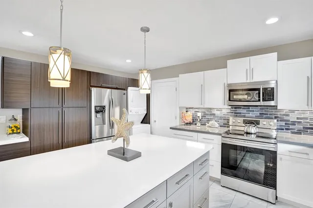 $5,900 | 1236 Northeast 18th Avenue, Fort Lauderdale, FL 33304