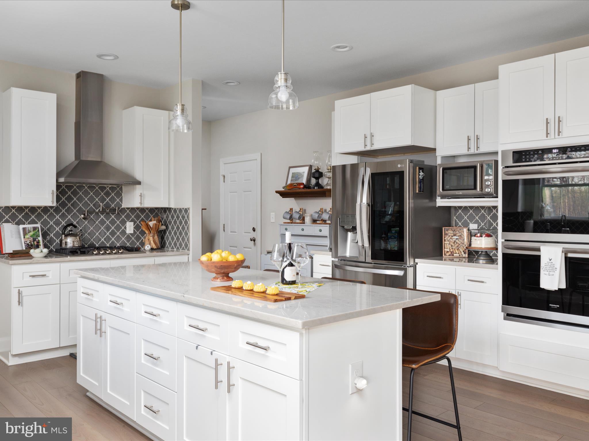 12745 Bristersburg Road Midland, VA 22728 - Photo 13 of 64 Double wall ovens