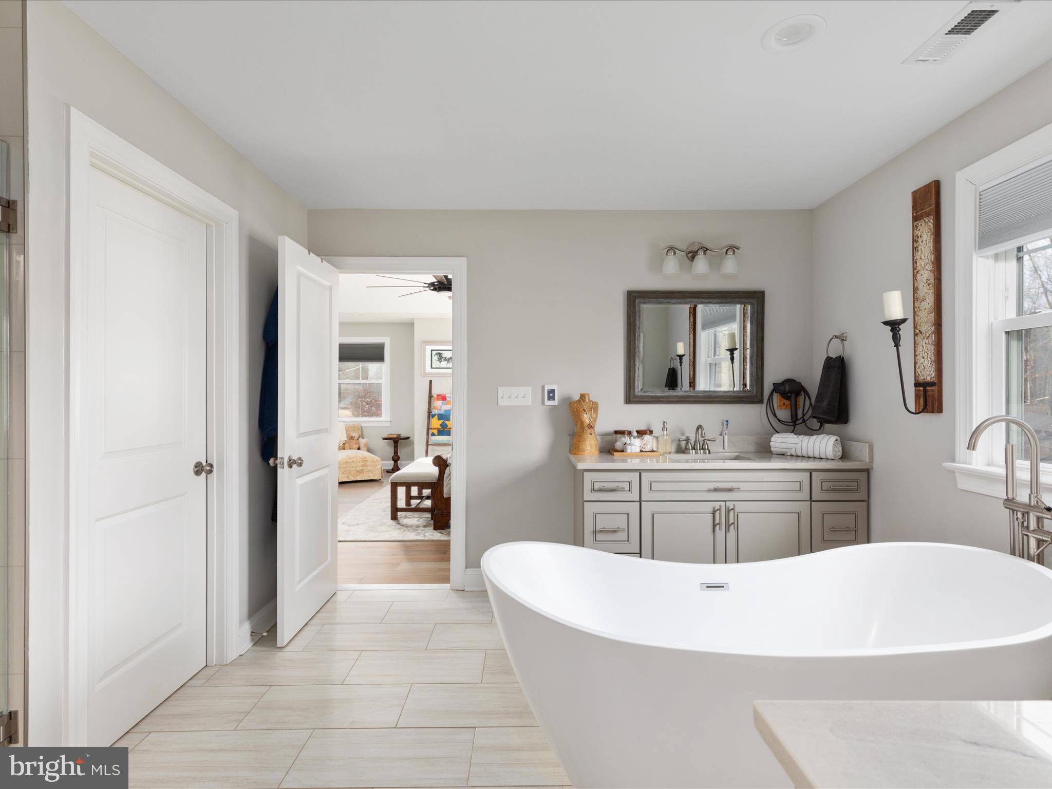 12745 Bristersburg Road Midland, VA 22728 - Photo 30 of 64 Primary bathroom suite