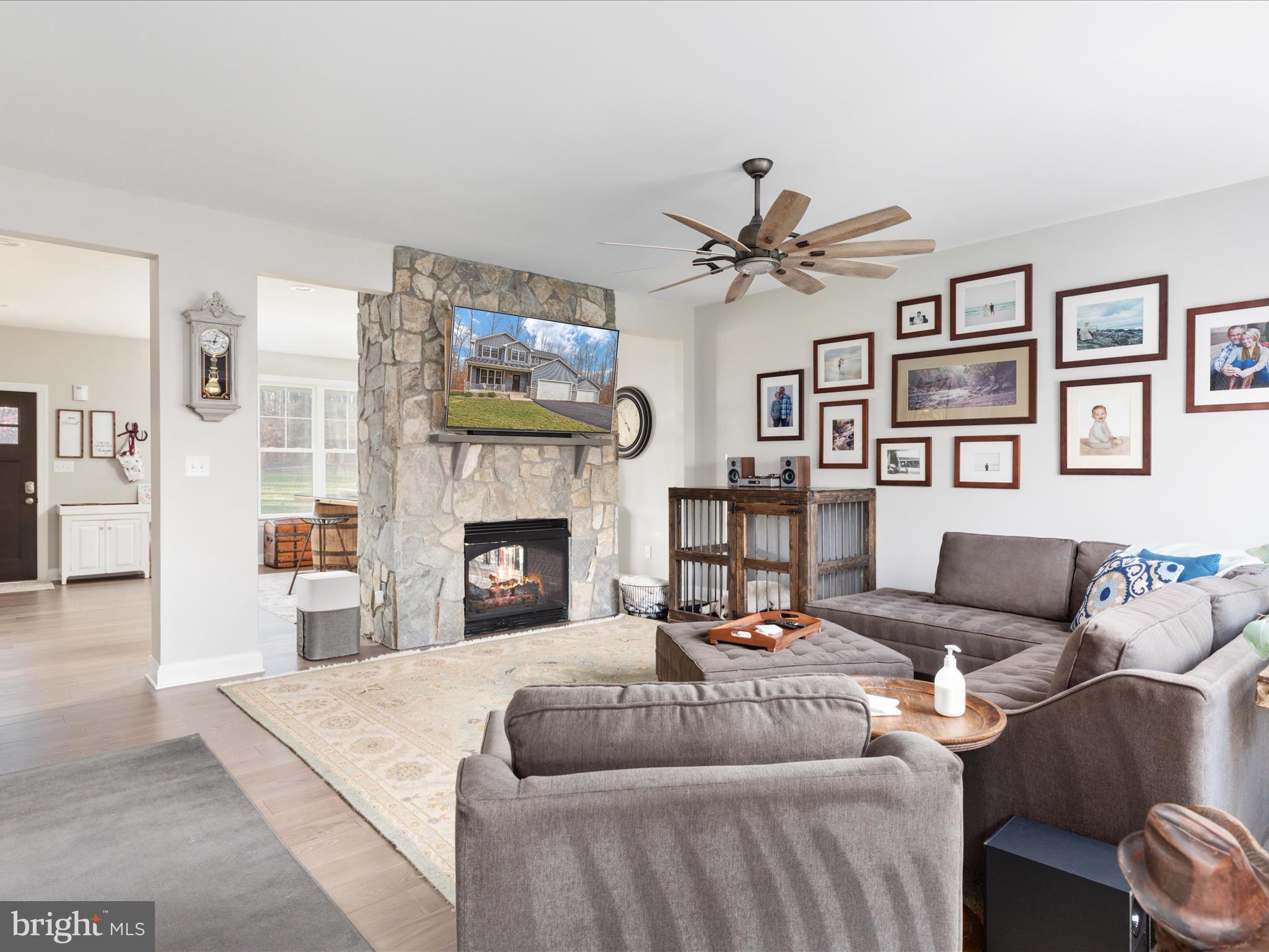 12745 Bristersburg Road Midland, VA 22728 - Photo 8 of 64 Family room w/double sided gas fireplace