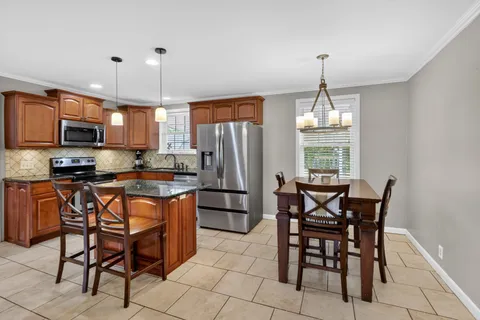 $349,900 | 272 North Wessington Place, Hendersonville, TN 37075