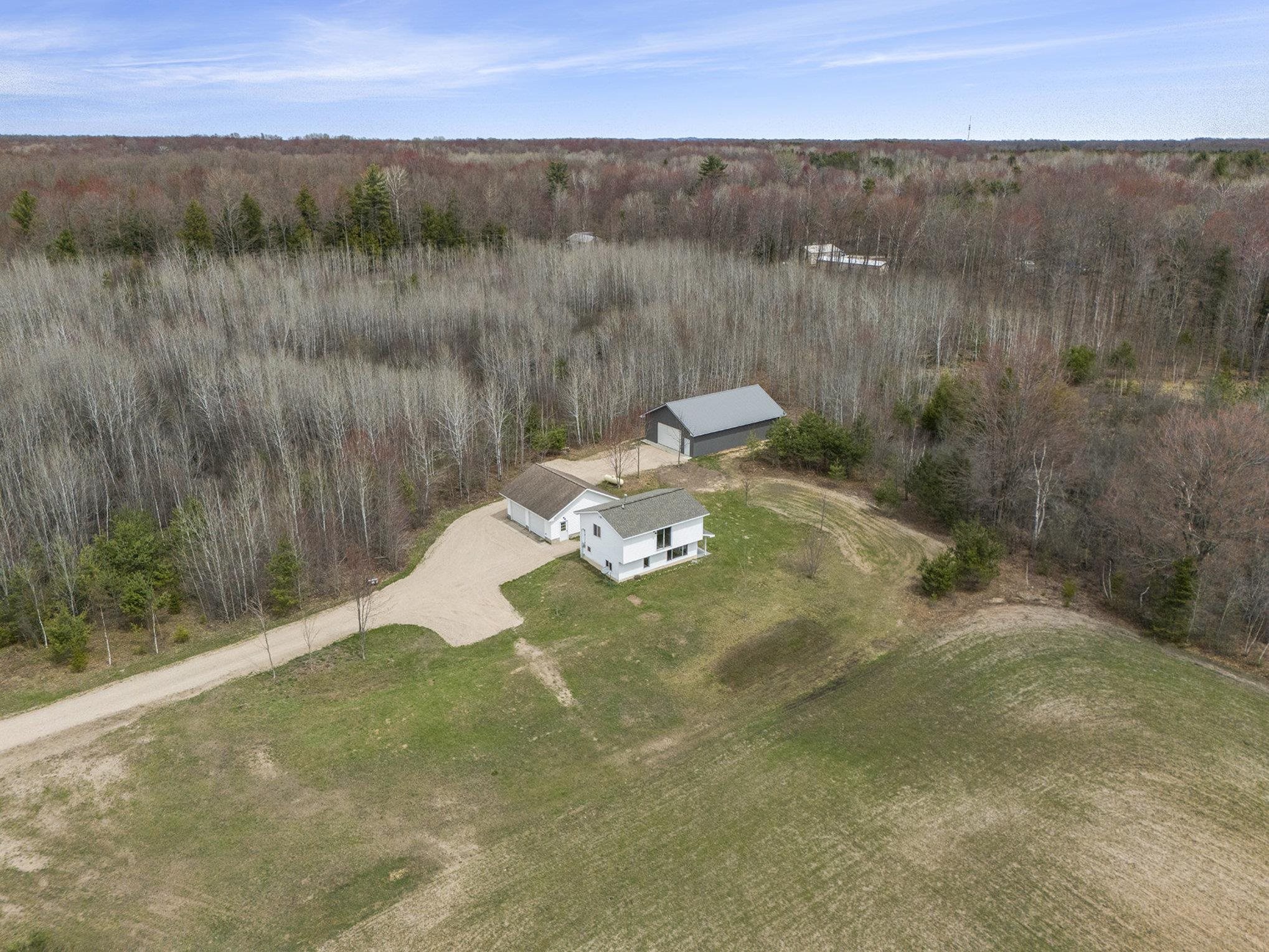 19279 St Johns Road Interlochen, MI 49643 - Photo 4 of 43