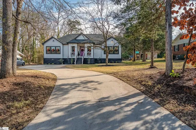 $295,000 | 209 Missallie Drive, Clinton, SC 29325