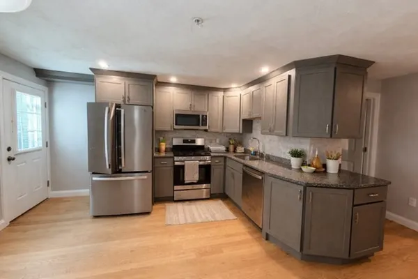 $3,000 | 46 Church Street, Unit 2, Hudson, MA 01749