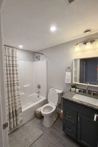 $3,300 | 46 Church Street, Unit 2, Hudson, MA 01749