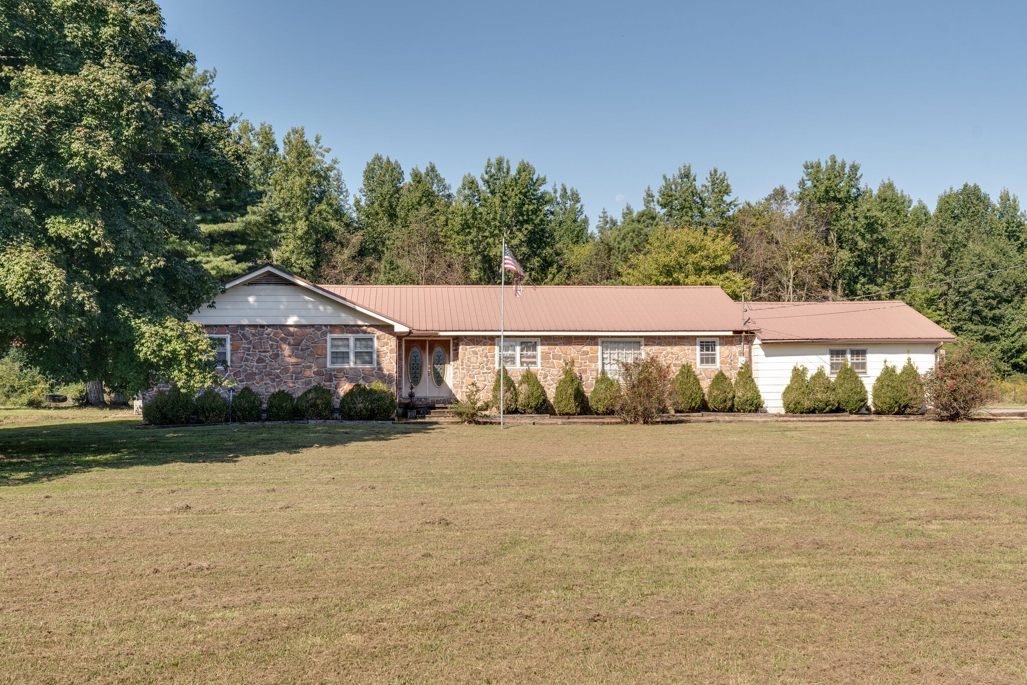 1350 Gourdneck Road Northwest Tullahoma, TN 37388 - Photo 1 of 35 Gallery Image 1