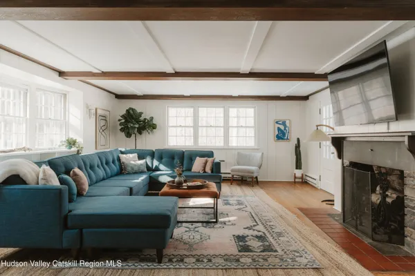 $1,395,000 | 114 Dutchtown Road, Saugerties, NY 12477