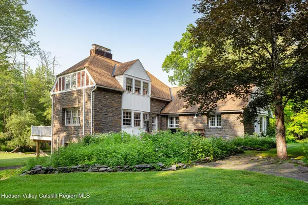$1,395,000 | 114 Dutchtown Road, Saugerties, NY 12477