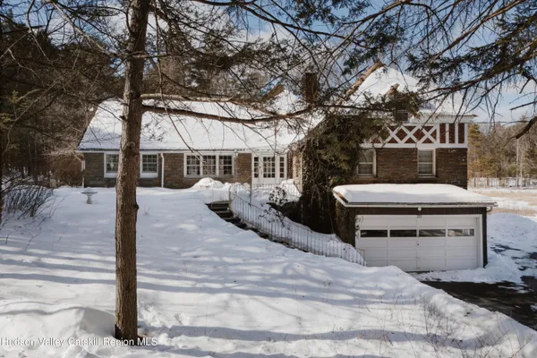 $1,395,000 | 114 Dutchtown Road, Saugerties, NY 12477