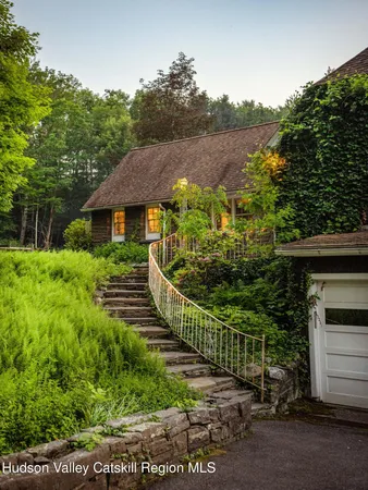 $1,395,000 | 114 Dutchtown Road, Saugerties, NY 12477