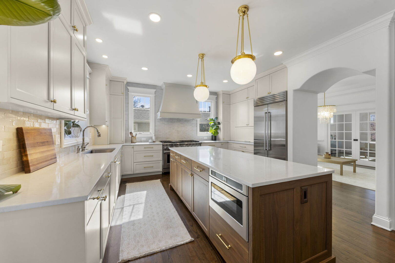 1723 Driving Park Road Wheaton, IL 60187 - Photo 9 of 43 Gallery Image 9