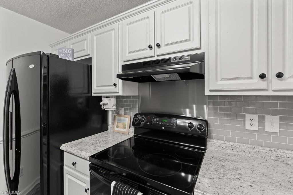 2891 Hunt Ridge Court Trinity, NC 27370 - Photo 8 of 32