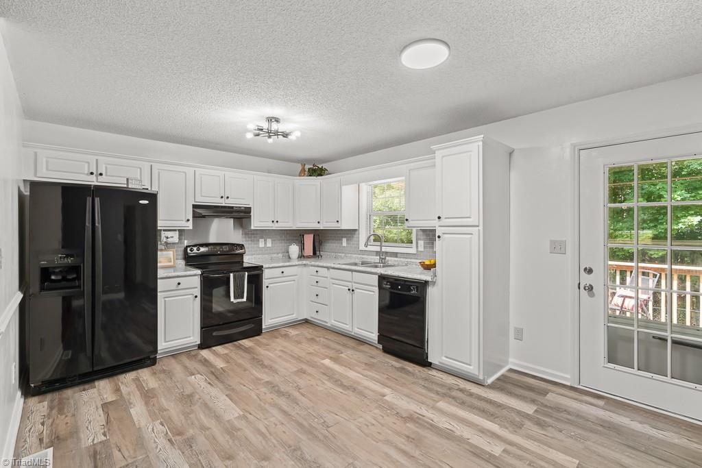 2891 Hunt Ridge Court Trinity, NC 27370 - Photo 9 of 32