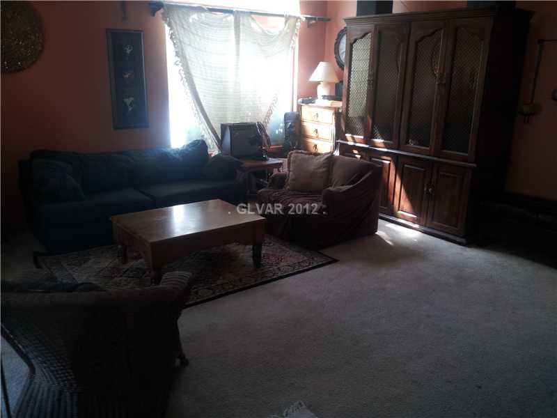 1434 Heather Ridge Road North Las Vegas, NV 89031 - Photo 4 of 24 Living Room.