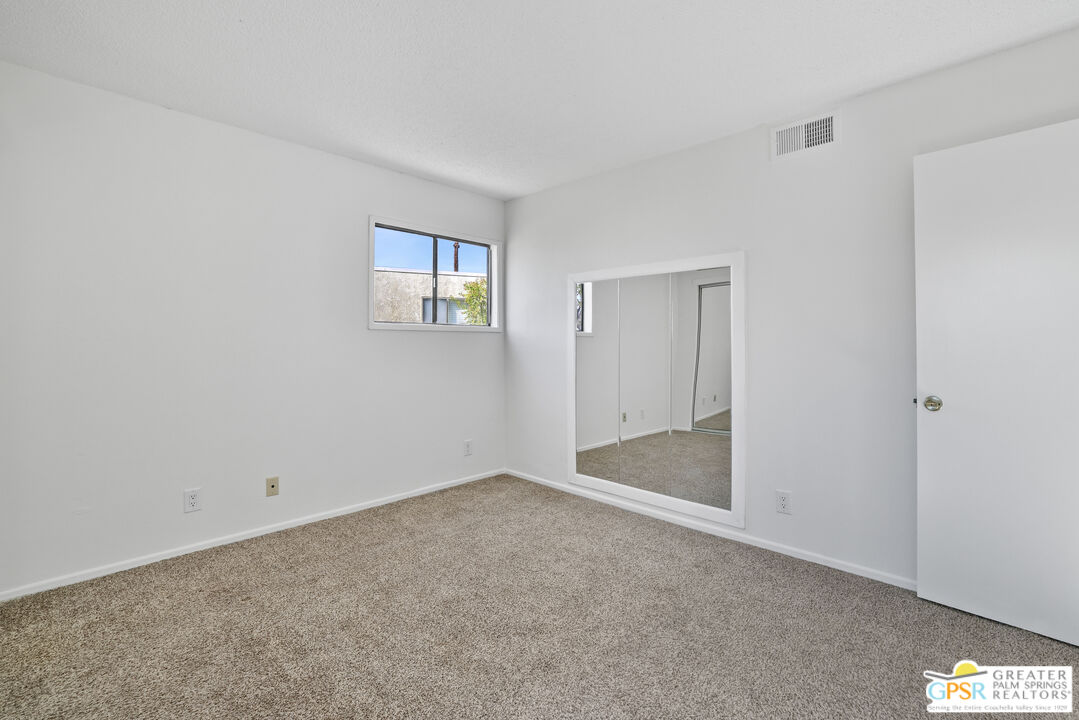 74192 Santa Rosa Circle Palm Desert, CA 92260 - Photo 5 of 23