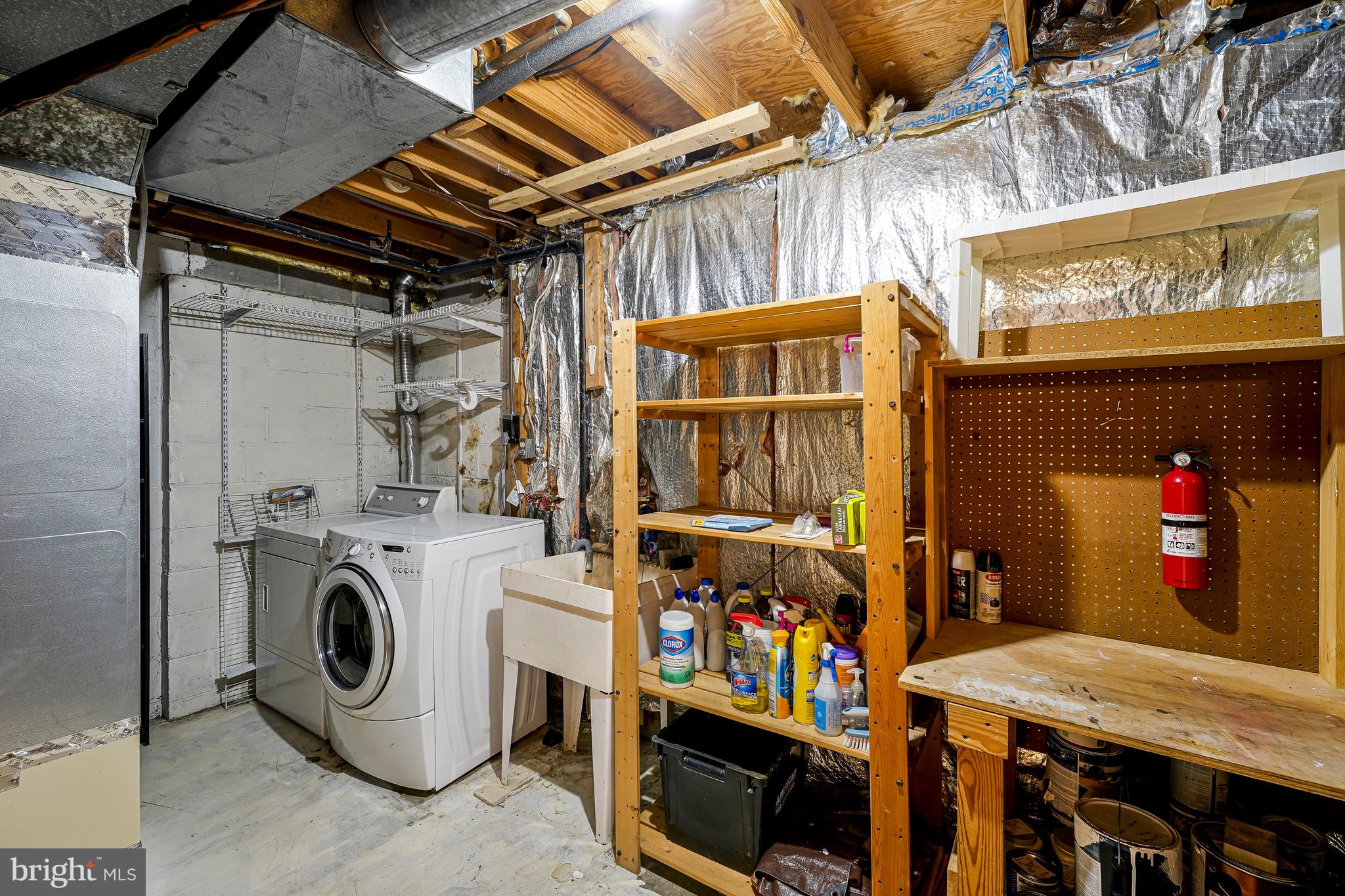 1668 Barnstead Drive Reston, VA 20194 - Photo 25 of 30 Laundry/utility/storage room