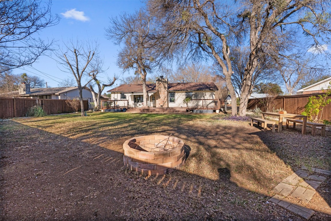 1204 Dunman Drive Georgetown, TX 78628 - Photo 32 of 40 a view of a yard with a house