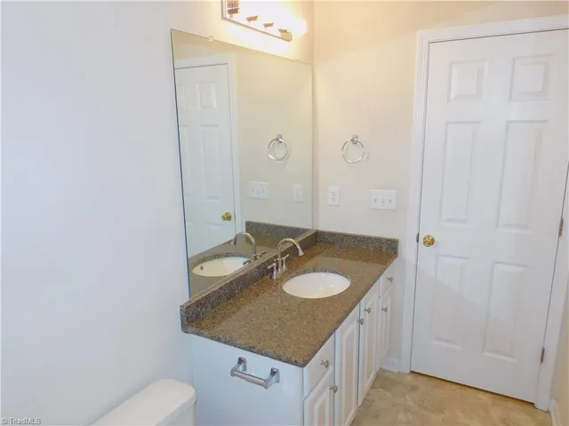 $2,095 | 4706 Ridgefall Road, Greensboro, NC 27410