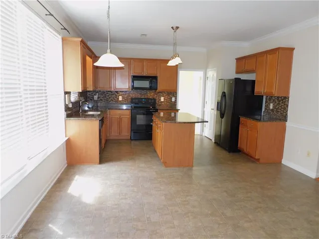 $2,095 | 4706 Ridgefall Road, Greensboro, NC 27410