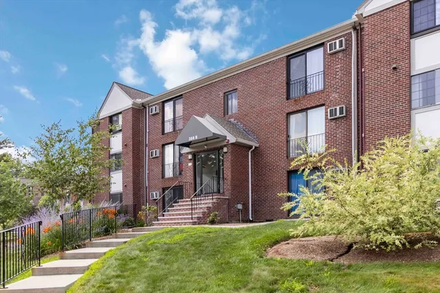 $270,000 | 388 Great Road, Unit B14, Acton, MA 01720