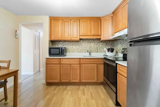 $270,000 | 388 Great Road, Unit B14, Acton, MA 01720