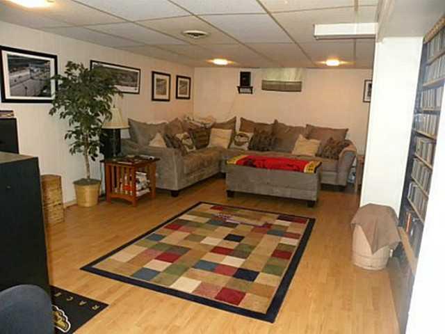 60 West Roberts Road Indianapolis, IN 46217 - Photo 6 of 15 Gallery Image 6