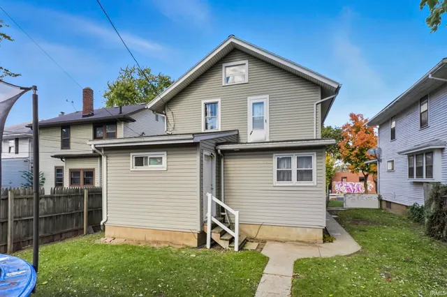 $193,900 | 326 Lexington Court, Fort Wayne, IN 46806