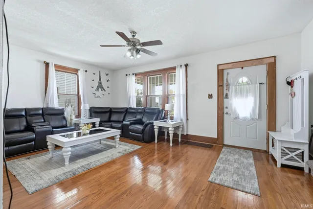 $193,900 | 326 Lexington Court, Fort Wayne, IN 46806