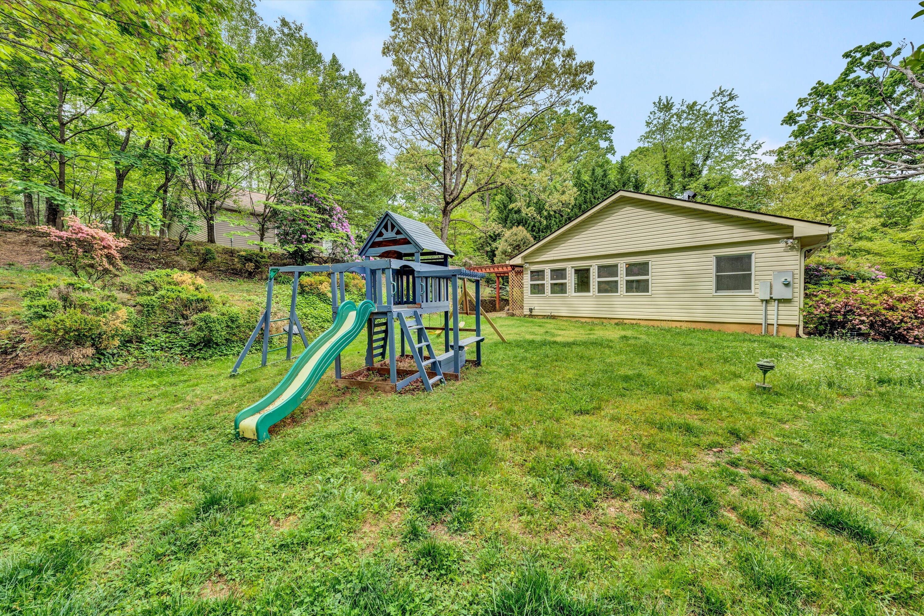 3604 Pinevale Road Roanoke, VA 24018 - Photo 27 of 36 28-043020240031