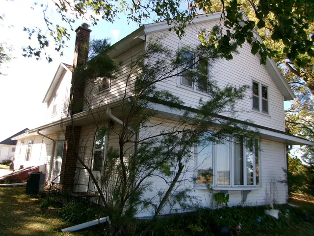 $321,000 | W3075 Highway 33, Cambria, WI 53923