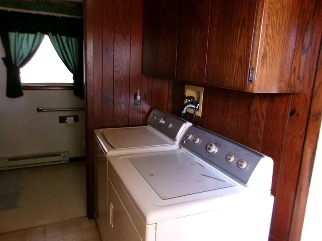 $321,000 | W3075 Highway 33, Cambria, WI 53923