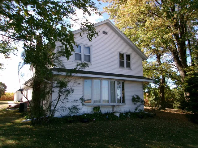 $321,000 | W3075 Highway 33, Cambria, WI 53923