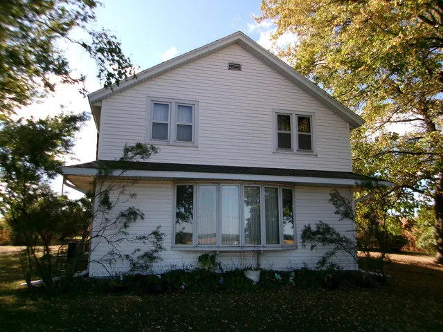 $321,000 | W3075 Highway 33, Cambria, WI 53923