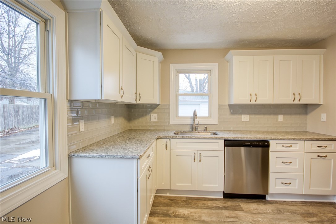 889 Quentin Road Eastlake, OH 44095 - Photo 10 of 18 Gallery Image 10