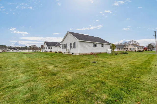 $369,500 | 2 Whippoorwill Drive, Unit 35, Winslow, ME 04901