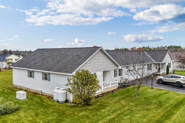$369,500 | 2 Whippoorwill Drive, Unit 35, Winslow, ME 04901