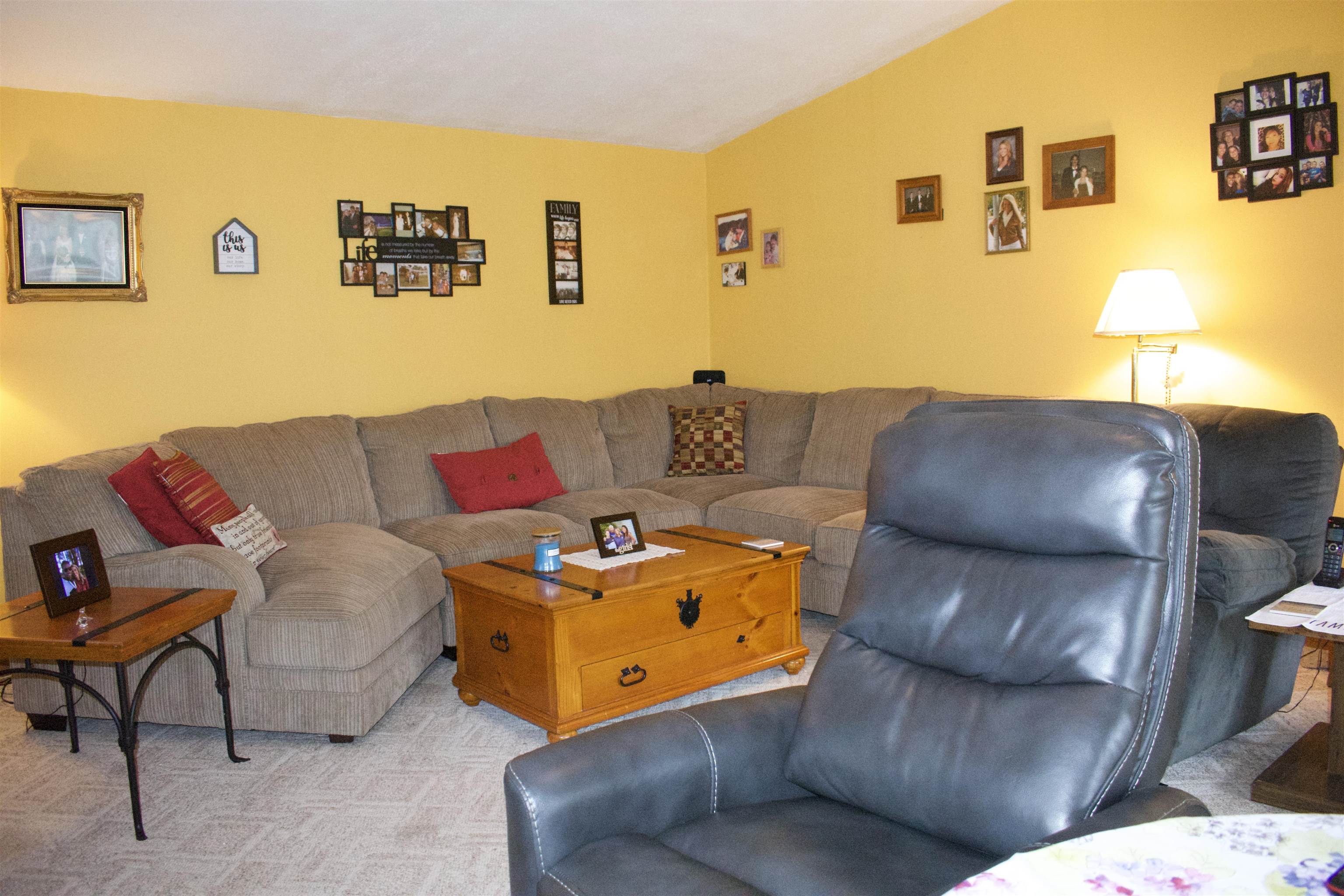 69 Pine Street Rochester, NH 03867 - Photo 13 of 37