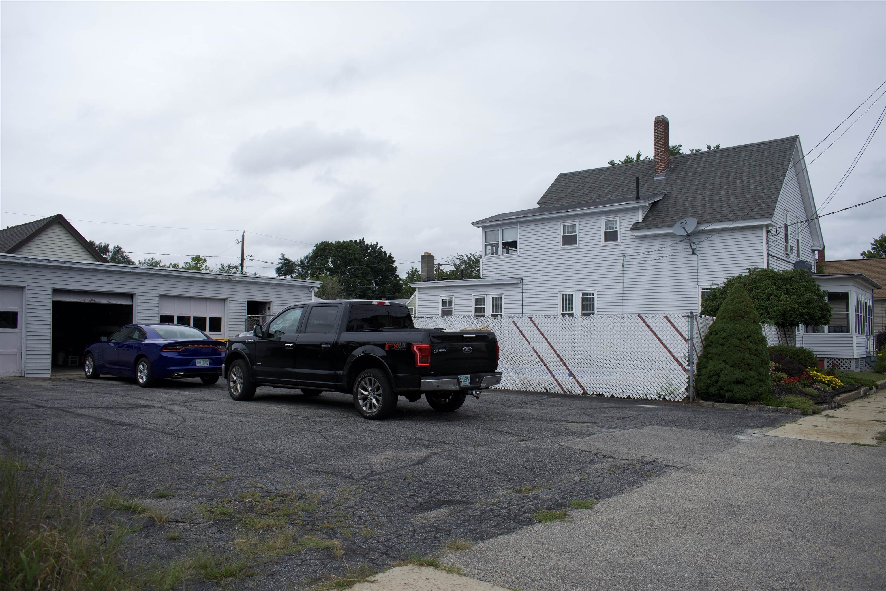 69 Pine Street Rochester, NH 03867 - Photo 3 of 37