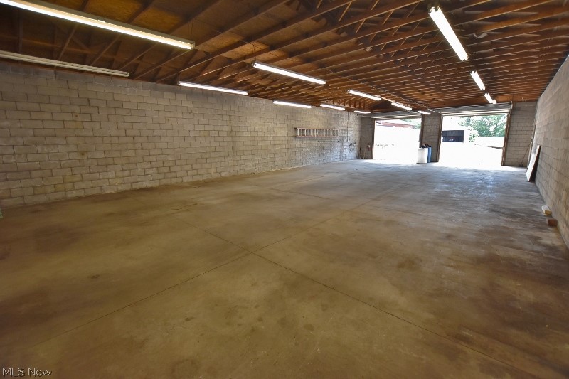 5007 Raven Road Southeast Carrollton, OH 44615 - Photo 41 of 50 Another angle of the same garage