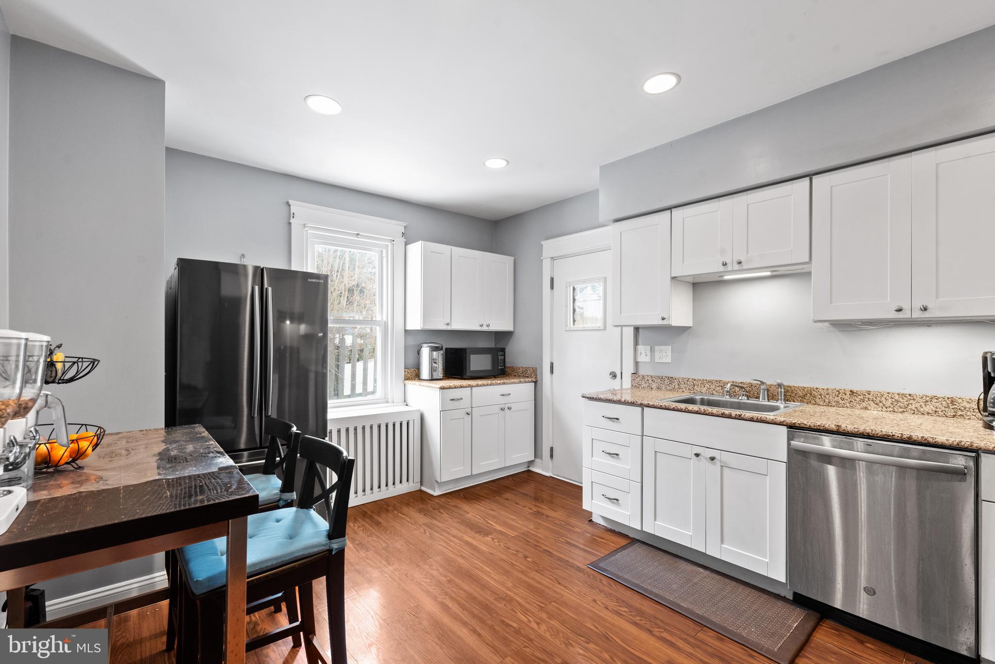 27 West Manoa Road Havertown, PA 19083 - Photo 4 of 15 Eat In Kitchen